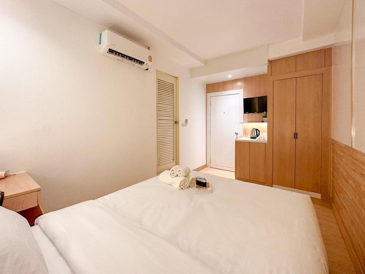 Thrive Hotel Bangkok Esterno foto