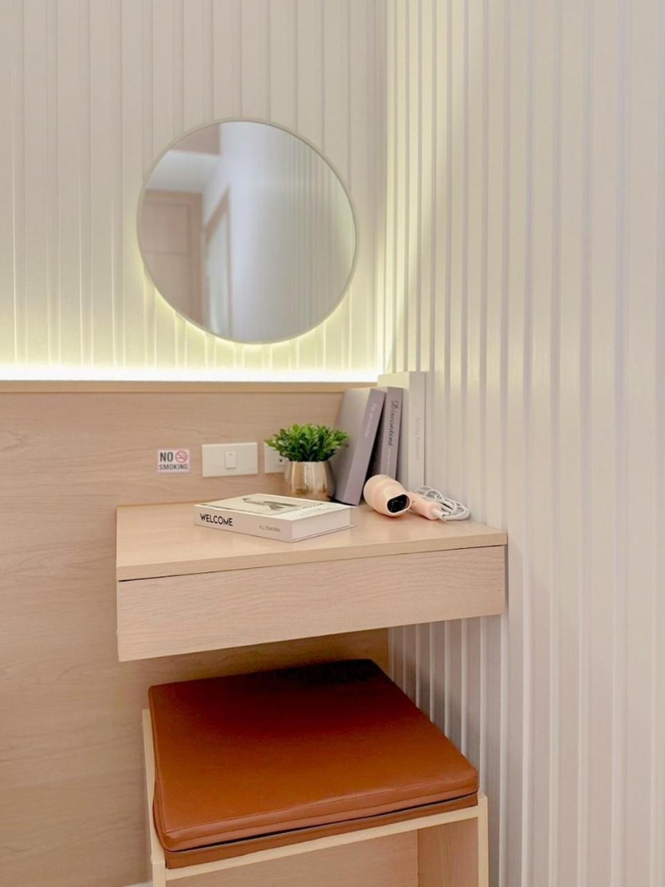 Thrive Hotel Bangkok Esterno foto