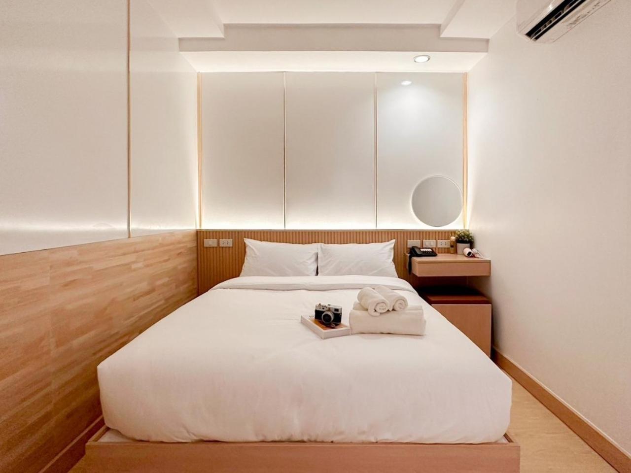 Thrive Hotel Bangkok Esterno foto