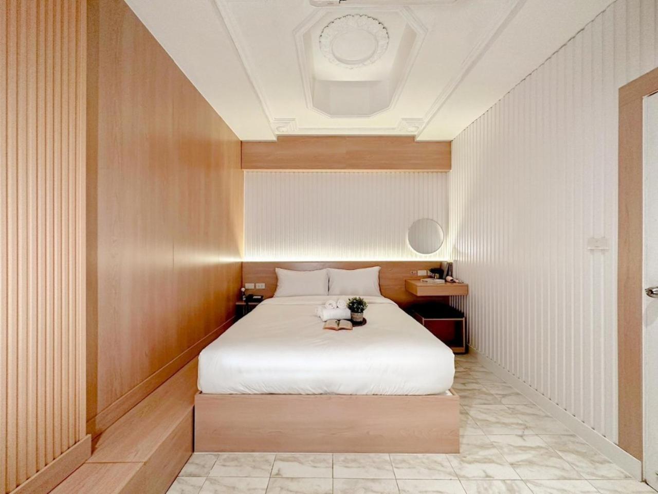 Thrive Hotel Bangkok Esterno foto
