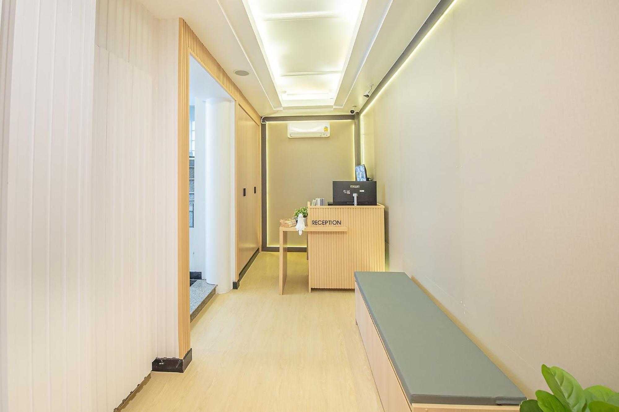 Thrive Hotel Bangkok Esterno foto